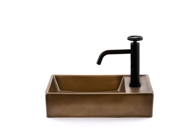 כיור חרס מונח\תלוי ברונזה צהובה , 41/22.5/10 ס";מ